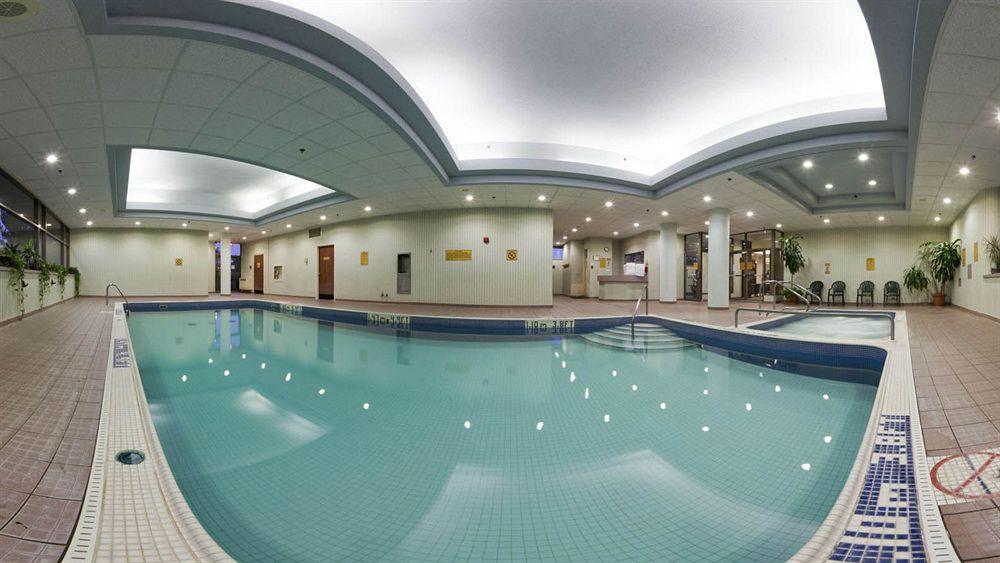 Allure Hotel & Conference Centre, Ascend Hotel Collection Barrie Bagian luar foto