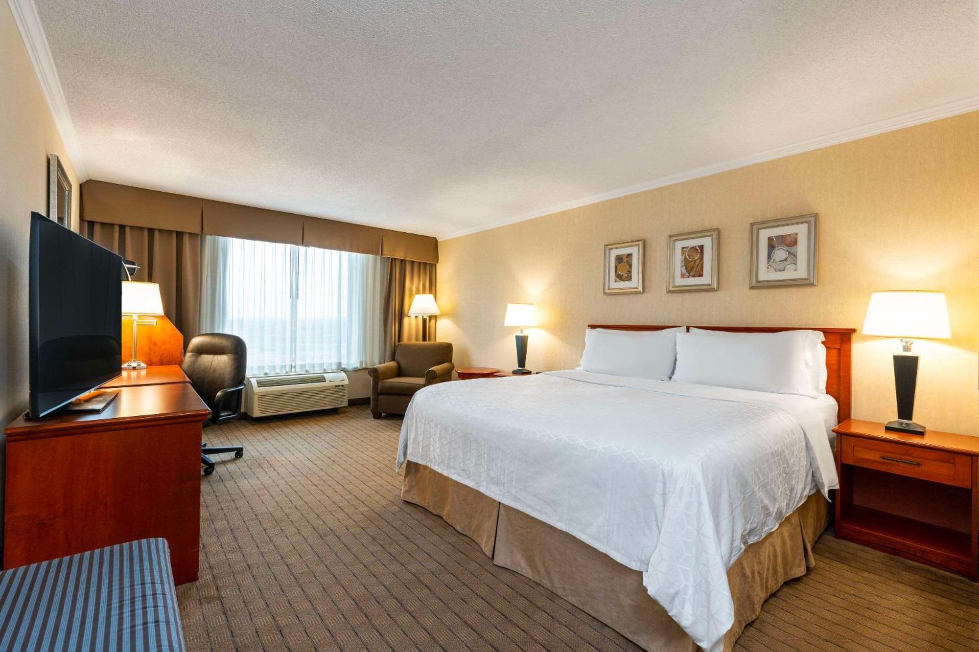 Allure Hotel & Conference Centre, Ascend Hotel Collection Barrie Bagian luar foto