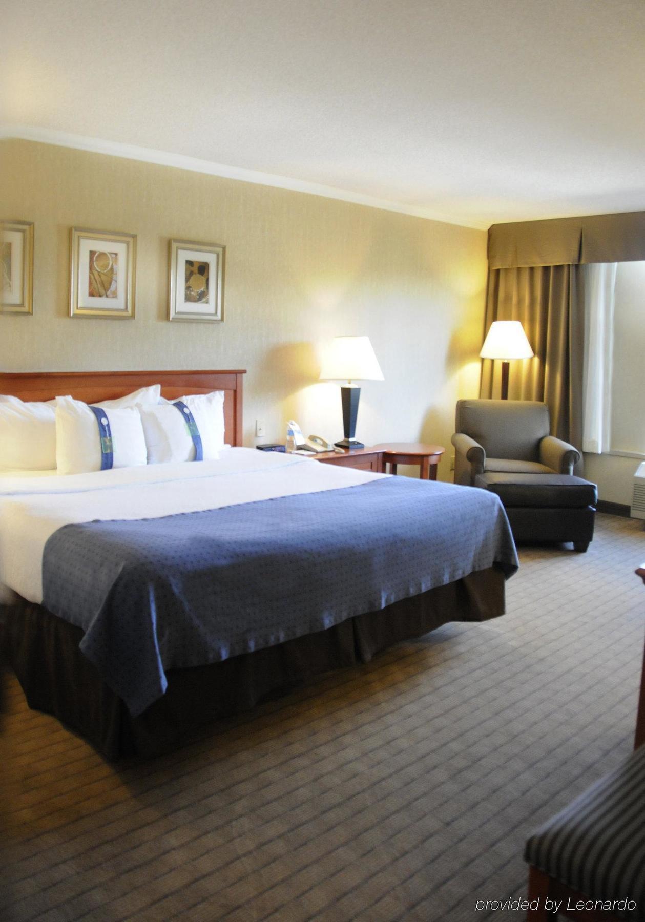 Allure Hotel & Conference Centre, Ascend Hotel Collection Barrie Bagian luar foto